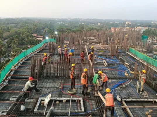 Workers on yamuna sky city